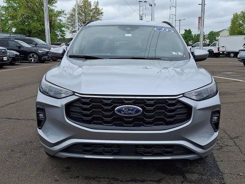Used 2023 Ford Escape ST-Line Select w/ Tech Pack #1 AWD/4WD image 2