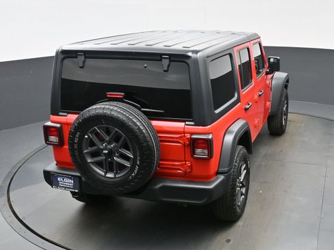 Used 2025 Jeep Wrangler Sport S AWD/4WD image 35