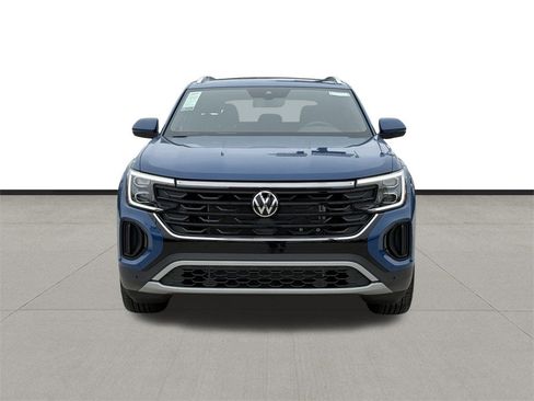 New 2026 Volkswagen Atlas Cross Sport SE image 2