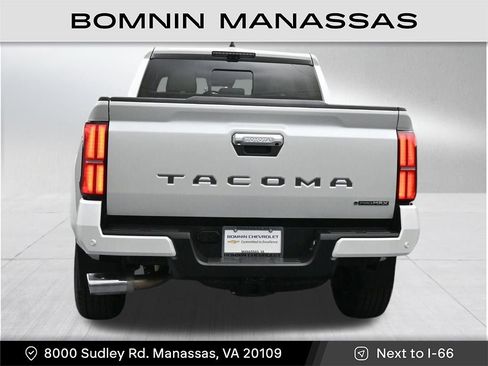 Used 2026 Toyota Tacoma Limited AWD/4WD image 4