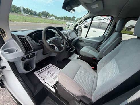 Used 2015 Ford Transit 350 XLT RWD image 9