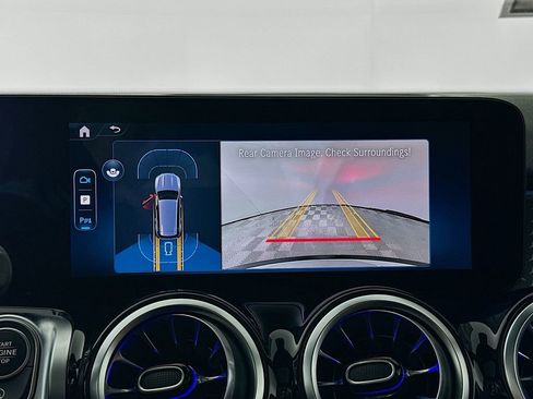 New 2026 Mercedes-Benz GLB 250 image 13