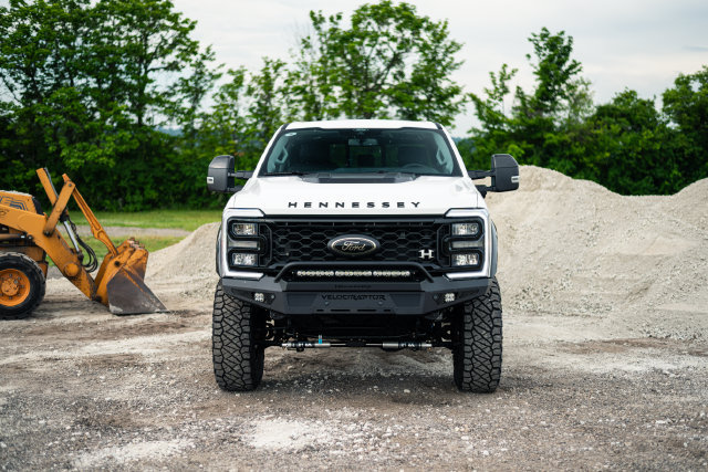 New 2026 Ford F250 Lariat w/ Black Appearance Package AWD/4WD image 2