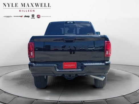 New 2026 RAM 2500 Laramie AWD/4WD image 15