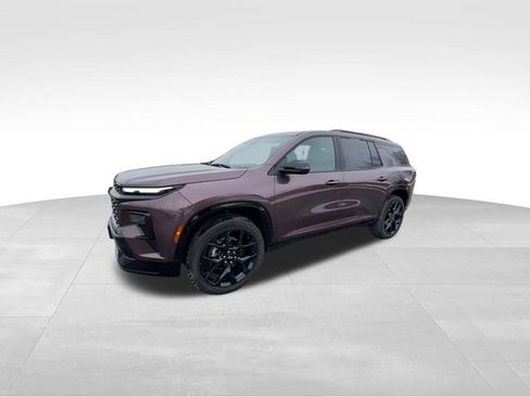 Used 2024 Chevrolet Traverse RS w/ LPO, Floor Liner Package image 4