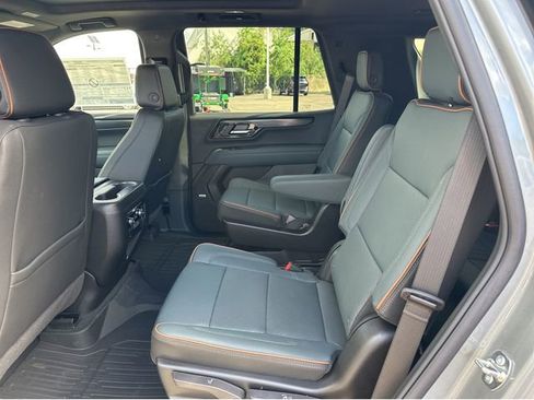 New 2026 GMC Yukon AT4 w/ AT4 Premium Package image 18