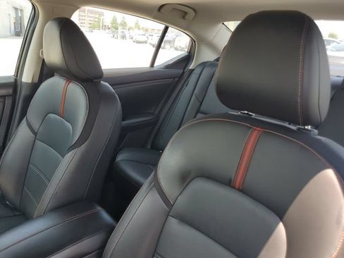 Used 2023 Nissan Sentra SR w/ SR Premium Package FWD image 19