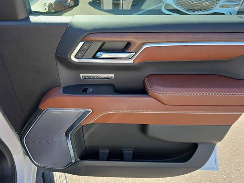 Used 2023 GMC Sierra 1500 Denali Ultimate image 28