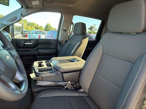 New 2026 Chevrolet Silverado 2500 Custom w/ Custom Value Package AWD/4WD image 18