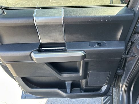 Used 2017 Ford F150 XLT w/ Equipment Group 302A Luxury image 31