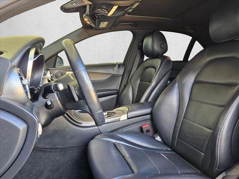 Used 2019 Mercedes-Benz C 300 Sedan image 11