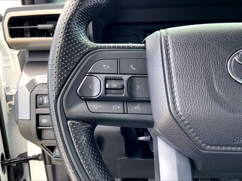 Used 2026 Toyota Tacoma SR5 AWD/4WD image 23