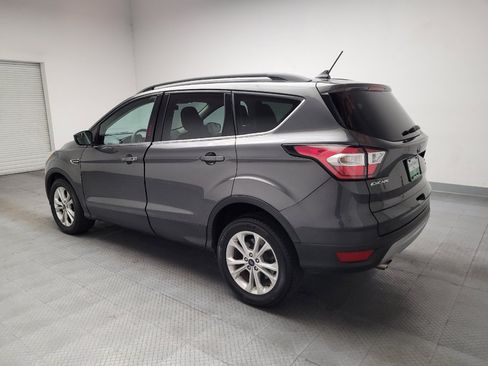 Used 2018 Ford Escape SE w/ SE Sync 3 Package FWD image 3