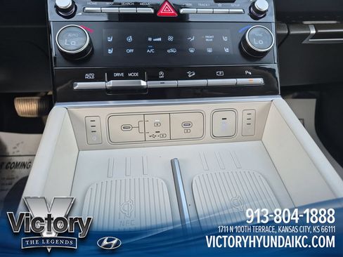 Used 2024 Hyundai Santa Fe Calligraphy FWD image 18