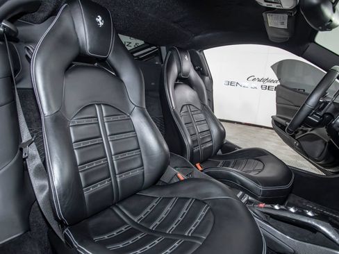 Used 2017 Ferrari 488 GTB RWD image 14