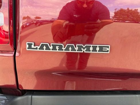 Used 2023 RAM 1500 Laramie AWD/4WD image 12
