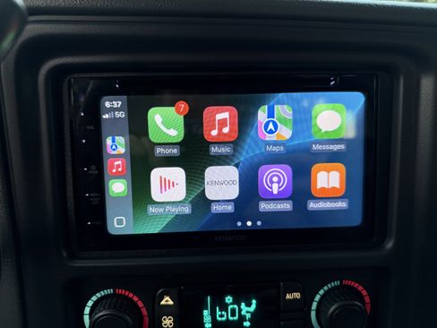 Used 2005 Chevrolet Avalanche LT w/ Preferred Equipment Group image 18