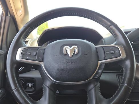 Used 2024 RAM 2500 Laramie AWD/4WD image 29