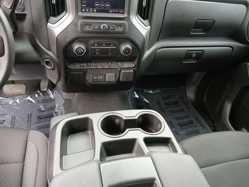 Used 2025 Chevrolet Silverado 1500 Custom Trail Boss w/ Dark Appearance Package image 15