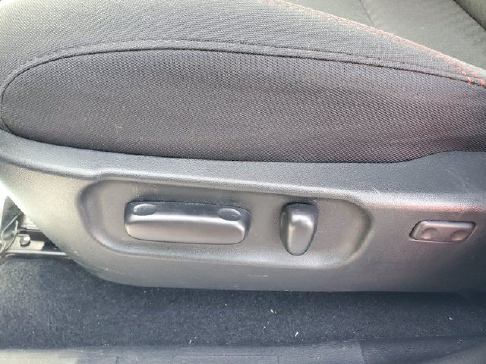 Used 2022 Toyota Tacoma SR5 w/ Technology Package RWD image 11