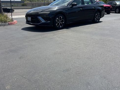 Used 2025 Hyundai Sonata SEL FWD image 1
