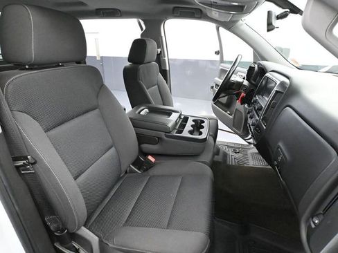 Used 2018 Chevrolet Silverado 1500 LT w/ All Star Edition image 47