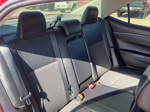 Used 2016 Toyota Corolla S FWD image 18