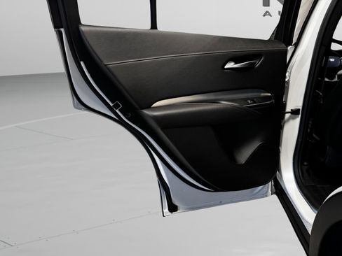 Used 2020 Cadillac XT4 Premium Luxury w/ Driver Awareness Package image 16