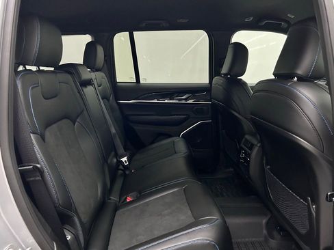 New 2025 Jeep Grand Cherokee Trailhawk w/ Advanced Protech Group II image 24