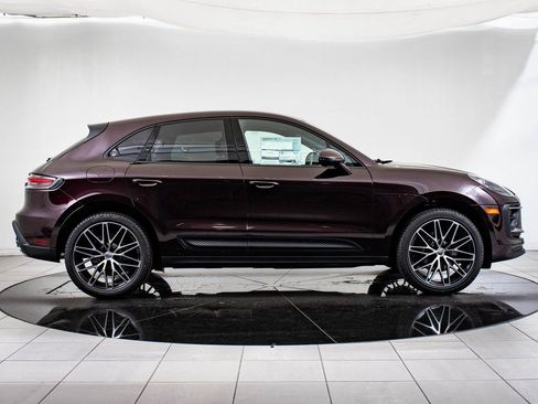 Used 2026 Porsche Macan image 9
