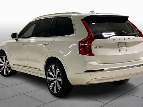 Used 2022 Volvo XC90 T8 Inscription w/ Lounge Package image 11