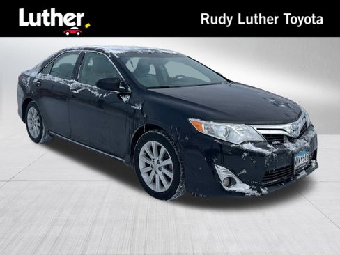 Used 2014 Toyota Camry XLE w/ Leather Package image 1