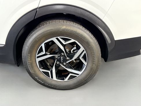 Used 2024 Kia Sportage LX FWD image 36
