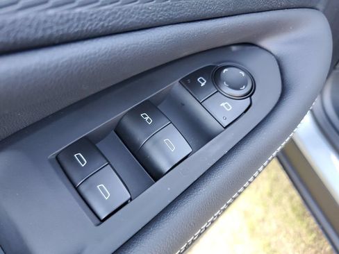 Used 2026 Chevrolet Blazer EV LT w/ Midnight/Sport Edition FWD image 19