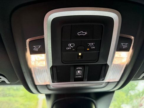 Used 2021 RAM 3500 Laramie w/ Safety Group AWD/4WD image 40