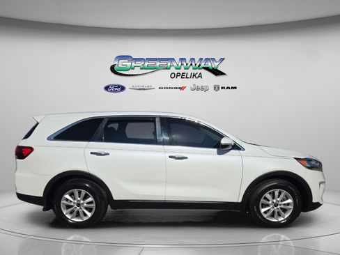 Used 2020 Kia Sorento L image 8