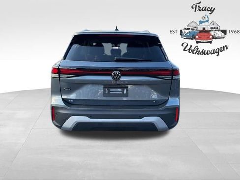 New 2026 Volkswagen Tiguan SE image 6