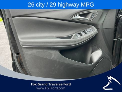 Used 2023 Buick Encore GX Preferred w/ Cold Weather Comfort Package AWD/4WD image 13