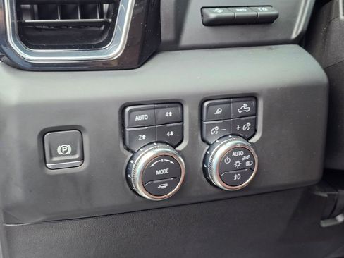 Used 2024 GMC Sierra 3500 Denali Ultimate image 59