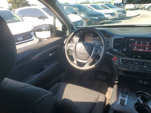 Used 2023 Honda Ridgeline Sport image 19