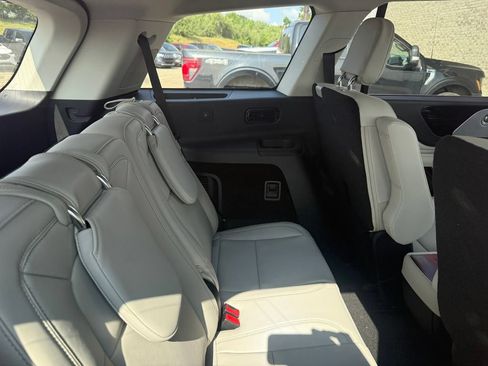 Used 2025 Lincoln Aviator Reserve w/ Equipment Group 201A AWD/4WD image 11