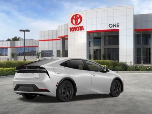 New 2026 Toyota Prius Plug-In Hybrid FWD image 13
