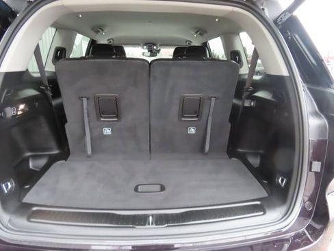 Used 2023 Jeep Grand Cherokee L Limited w/ Black Appearance Package image 31