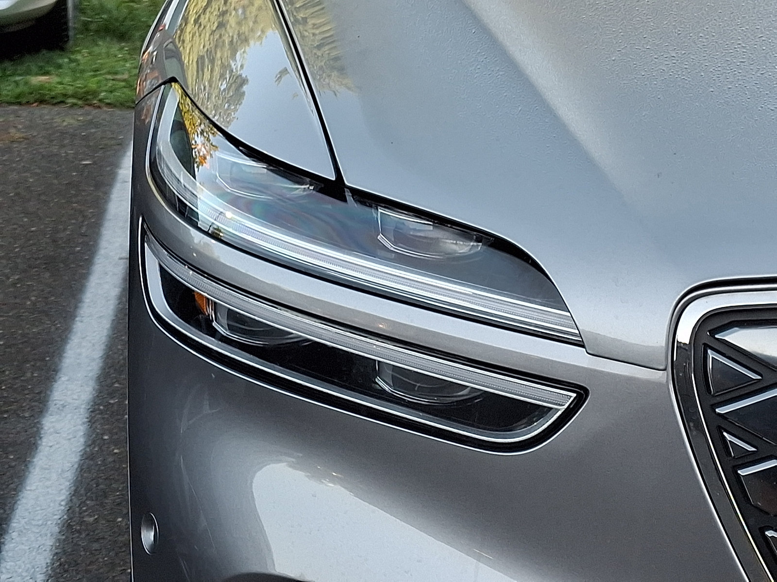 Certified 2023 Genesis Electrified GV70 w/ Prestige Package AWD/4WD image 9