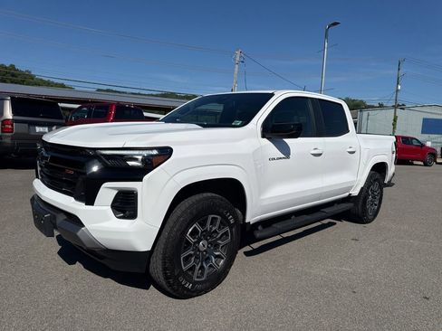 Certified 2023 Chevrolet Colorado Z71 w/ Z71 Convenience Package 2 AWD/4WD image 1