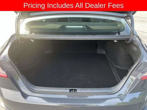 Used 2025 Toyota Camry SE FWD image 13