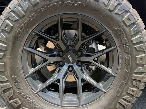 Used 2025 Ford F150 Raptor w/ Equipment Group 803A Raptor R AWD/4WD image 5