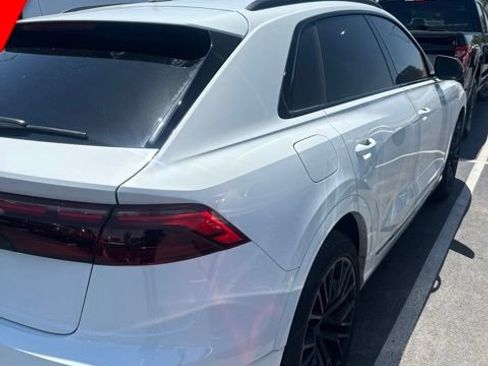 Used 2026 Audi SQ8 Premium Plus AWD/4WD image 3