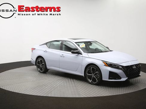 Used 2023 Nissan Altima 2.5 SR AWD/4WD image 47