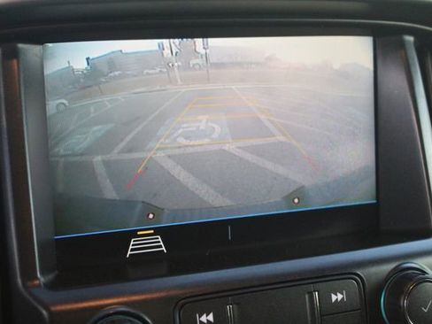 Used 2021 Chevrolet Colorado LT w/ Redline Special Edition image 19